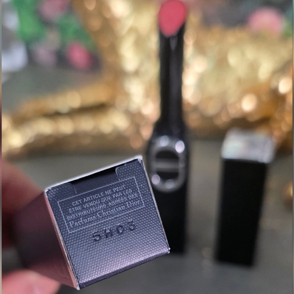 Dior Rouge On Stage Lipstick - Vibrant Pink - Picture 5 of 7